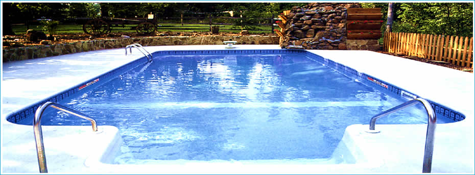 Orlando Florida vinyl swimming pool kits builder and the best FL new pool construction for inground pools.